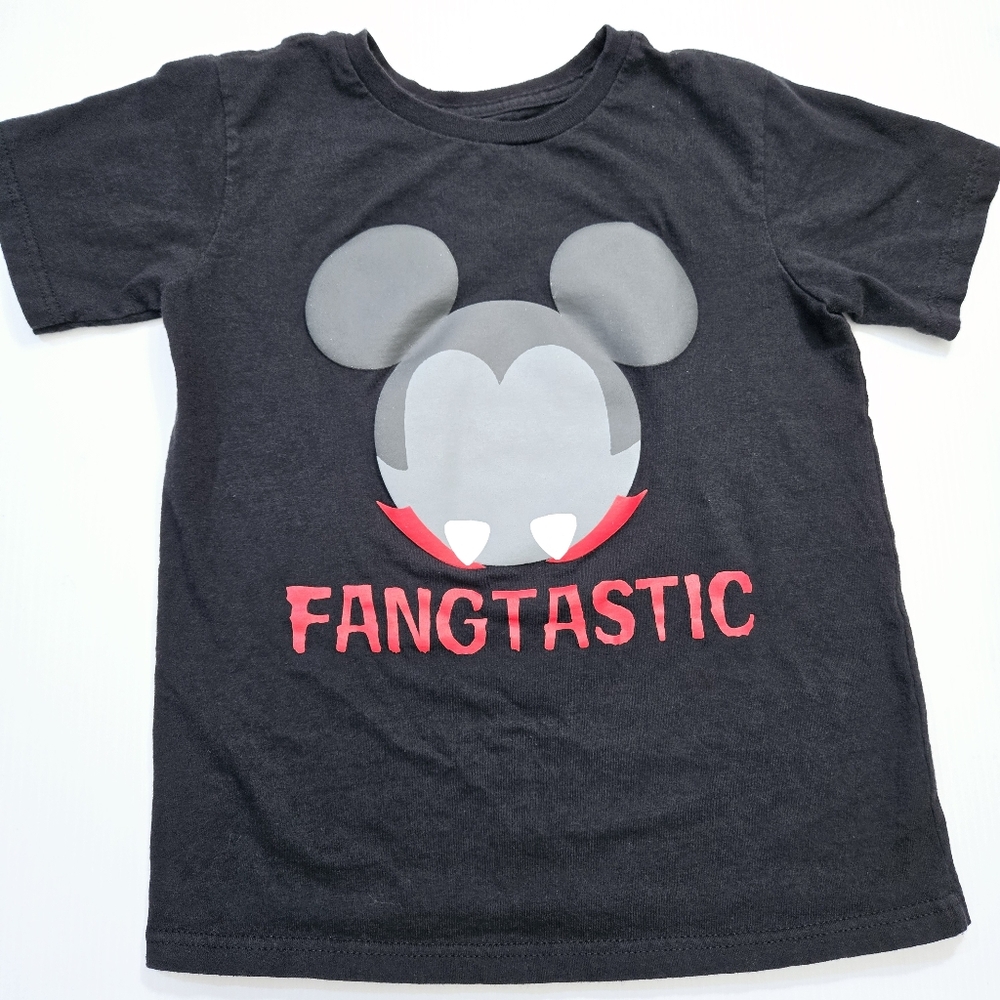 Disney Store Mickey Mouse Halloween Boys Tshirt FANGTASTIC Size Medium (7/8)